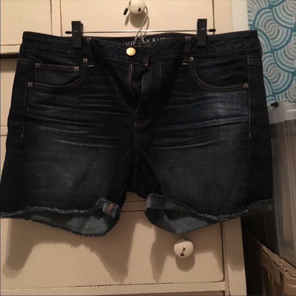 American Eagle Midi Shorts Size 16